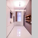 Apartamento Modern & Comfortable In The Center