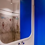 Modern & Comfortable In The Center