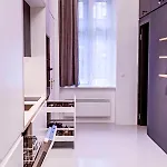 Modern & Comfortable In The Center