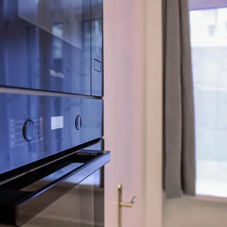 Modern & Comfortable In The Center Apartment