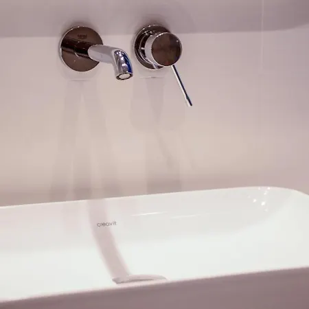 Modern & Comfortable In The Center *