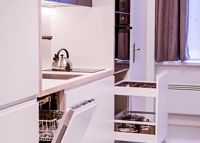 Modern & Comfortable In The Center