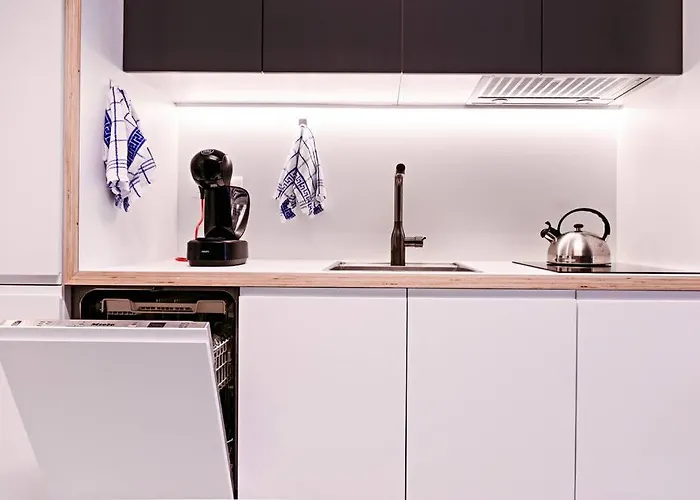 Modern & Comfortable In The Center *