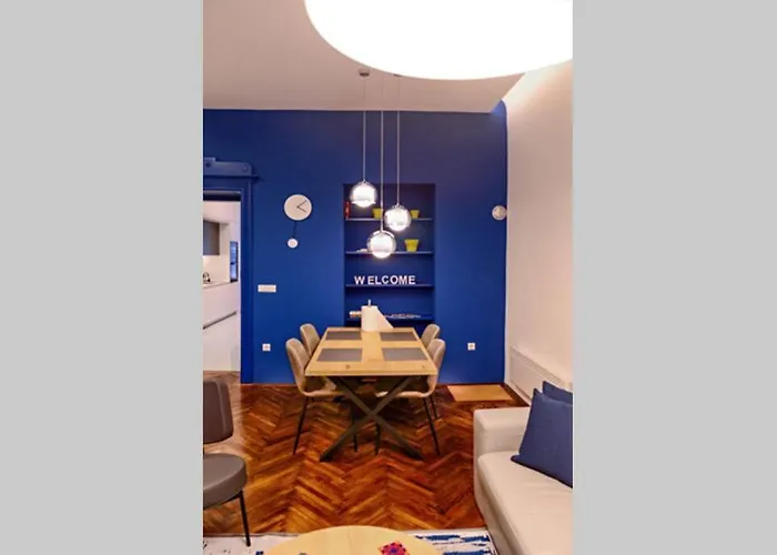 Modern & Comfortable In The Center