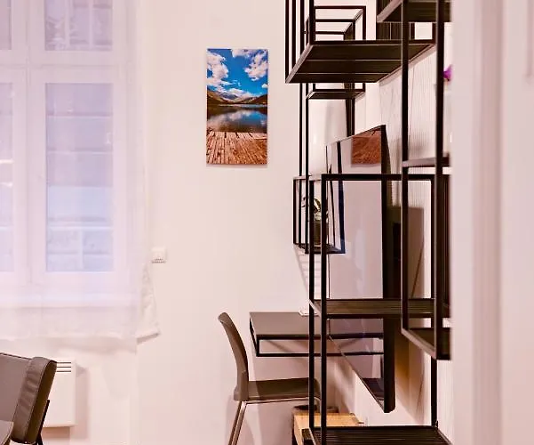 Modern & Comfortable In The Center Daire